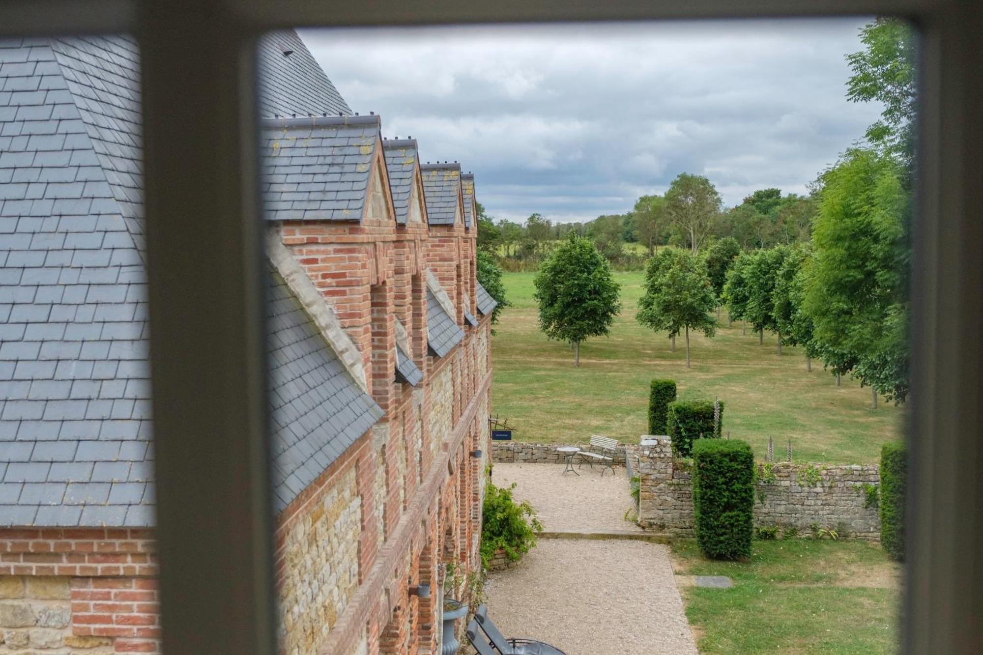 Le Domaine De Ravenoville - Pierres D'Histoire Eksteriør bilde