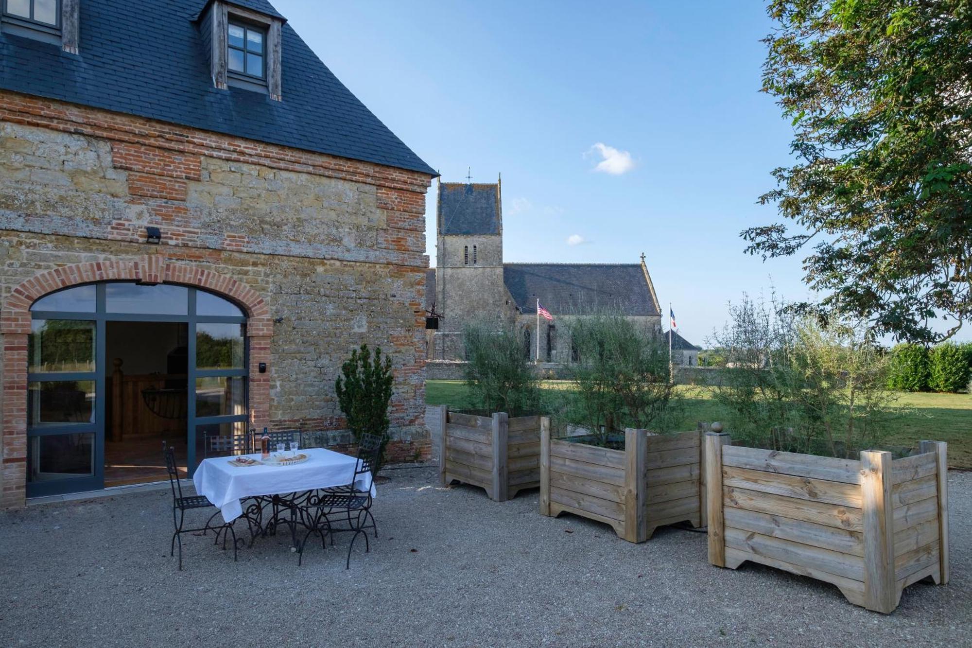 Le Domaine De Ravenoville - Pierres D'Histoire Eksteriør bilde